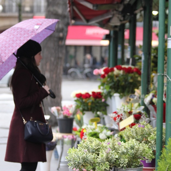 Curated Cuties by Renae - Classic with a Twist - Picture 6 of 7